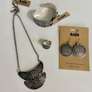 Anju Necklace bracelet Earring Ring set Silver plate